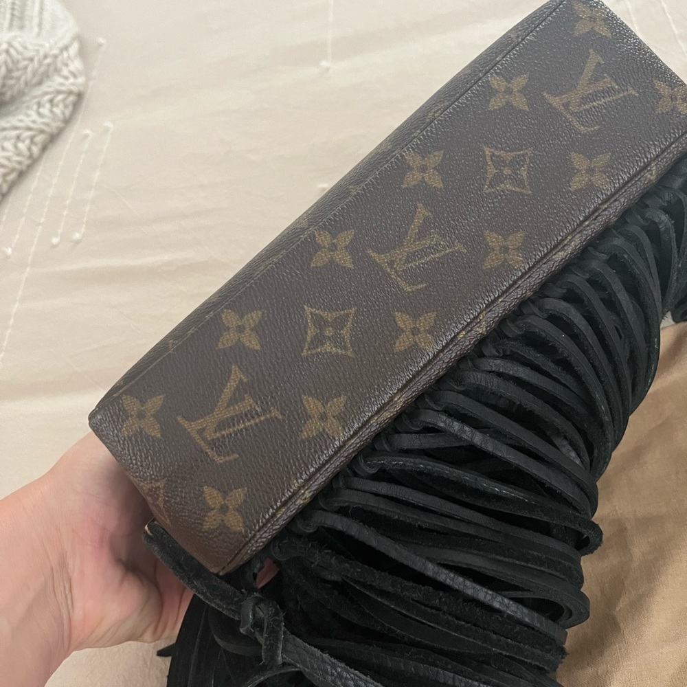 Louis Vuitton black fringe purse - Picture 3 of 14